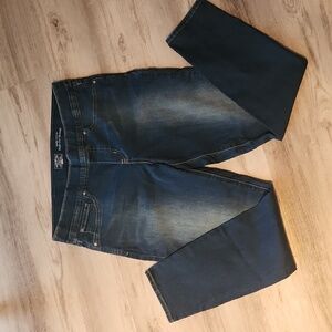 Signature Levi Strauss Gold Women's Jegging